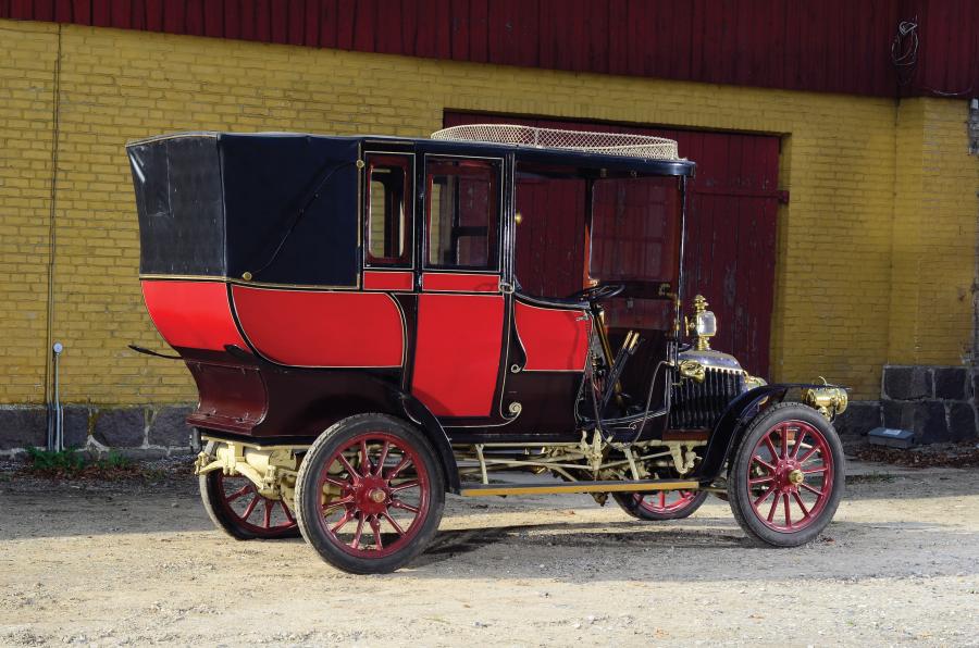  Renault 10 CV Limousine 1903 года  (фото 10 из 10)